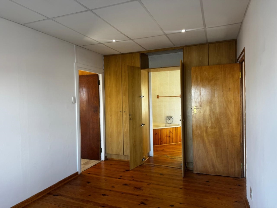 5 Bedroom Property for Sale in Kabeljauws Eastern Cape